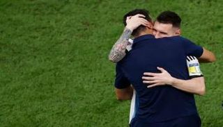 ليونيل سكالوني وليونيل ميسي في منتخب الأرجنتين