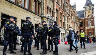 عناصر من الأمن الهولندي - أرشيفية