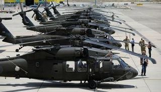 مروحيات من نوع بلاك هوك الأمريكية