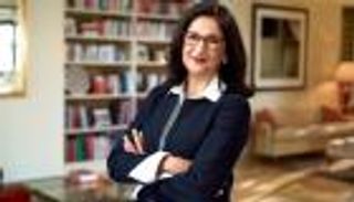 خبيرة اقتصاد مصرية.. نعمت شفيق أول سيدة ترأس جامعة كولومبيا