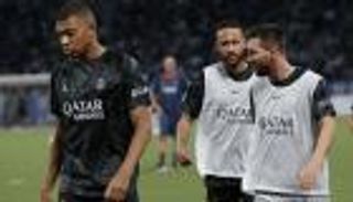 رونالدو ضد ميسي.. تشكيل مباراة فريق موسم الرياض وباريس سان جيرمان