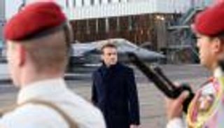 جيش "أكثر فعالية".. ماكرون يكشف ملامح مشروع قانون البرمجة العسكرية 