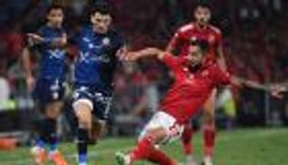 لن ينساه ميسي.. من هو حكم قمة الزمالك والأهلي في الدوري المصري؟