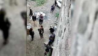 اقتحام عناصر حوثية لمنزل زعيم قبلي في إب