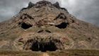 الجبل المخيف في اليمن.. ما وراء "الصورة المرعبة"