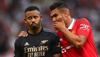 مانشستر يونايتد وأرسنال في الدور الأول