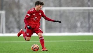 يونس آيت عامر لاعب بايرن ميونخ