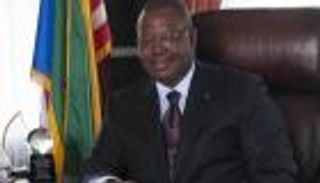 "الدبلوماسي العظيم".. الغابون تودع وزير خارجيتها