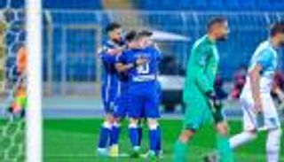 وسط الدموع.. الهلال يتصدر الدوري السعودي ويراقب كريستيانو رونالدو (فيديو)