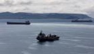 "أسطول الظل" يتحرك.. "الأورال" الروسي يبحر بعيدا عن العقوبات