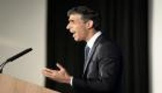 احتجاجات مهسا أميني.. بريطانيا تعاقب مسؤولين إيرانيين عن "القمع"