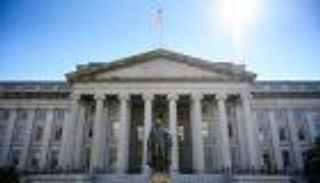 واشنطن تفرض عقوبات على 10 إيرانيين