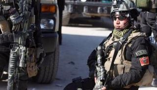 قوة من مكافحة الإرهاب خلال مهمة أمنية