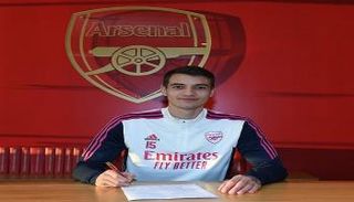 جاكوب كيويور مدافع أرسنال