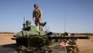 "برخان" تغادر.. فرنسا تسحب قواتها من بوركينا فاسو خلال شهر