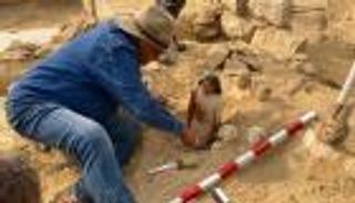 اكتشاف تابوت فرعوني في مصر "لم يُفتح منذ 4800 عام".. وهذا ما وجدوه (صور)