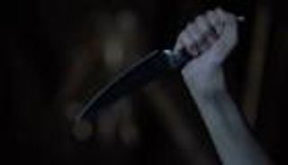 مصرية تنهي حياة ابنها بسيناريو غريب.. وتنهار: "ده روحي"