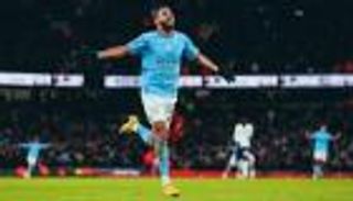 للتخلص من كابوس محرز.. نجم إنجلترا الأسبق يقدم حلا آسيويا