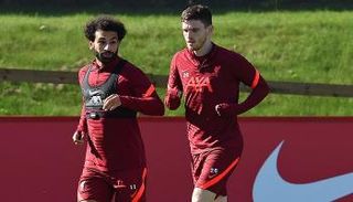 محمد صلاح وآندي روبيرتسون