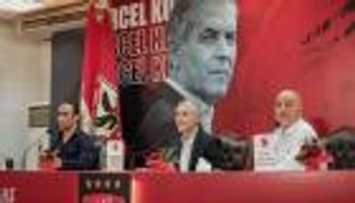 الميركاتو الشتوي.. الدولار يهزم الأهلي المصري في منطقة الجزاء