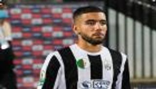 من هو أحمد قندوسي؟.. الجزائري الذي خطفه الأهلي من الزمالك