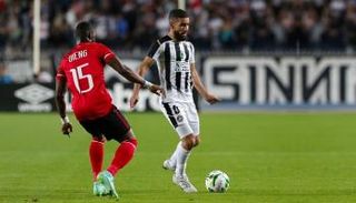 أحمد قندوسي لاعب الأهلي الجديد 