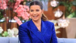 يسرا اللوزي في برنامج منى الشاذلي