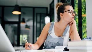 التسويف مشكلة عندما يصبح مزمنا وزائدا عن الحد