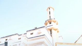 أحد المساجد الذي استخدمت مرافقه لتأجيرها 