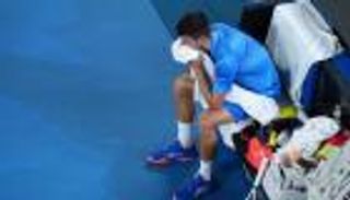 غرق في الدموع.. 10 صور تلخص احتفال ديوكوفيتش بلقب أستراليا المفتوحة