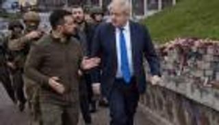 زيلينسكي يخذل "الداعم الأكبر".. رسالة إلى جونسون