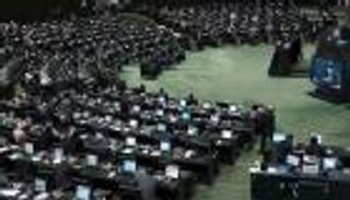 هاشتاق يجتاح إيران يرفض عقاب المدونين.. "خطة الاختناق"