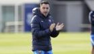 كيف صنع تشافي تشكيلة برشلونة المثالية في 13 شهرا؟