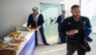 بالطريقة السعودية.. الهلال يحتفل باليوم العالمي للقهوة (فيديو)