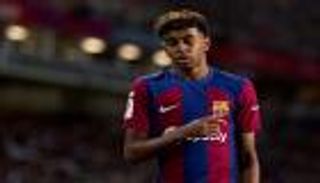 بفضل العقد الجديد.. لامين يامال يدخل نادي المليار