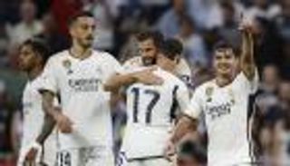 سيخوض الكلاسيكو بمدافع واحد.. عقوبة مضاعفة تضع ريال مدريد في ورطة