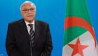 النيجر تقبل مبادرة الجزائر.. هل تنفرج الأزمة؟ 