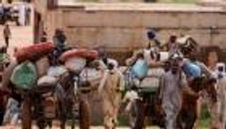 "شظايا" السودان تصيب الجارة الجنوبية.. محنة حرب ومأساة جوع