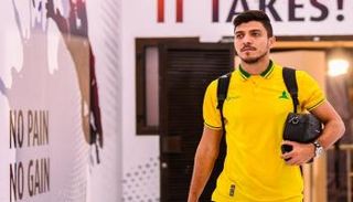 هل يتعاقد الزمالك مع محمد شريف؟