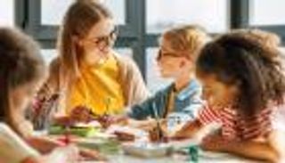 يوم المعلم العالمي 2023.. محاولات لتقليل النقص وزيادة القوة