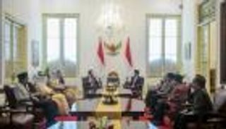 رئيس إندونيسيا يشيد بجهود الإمارات ويؤكد دعمه لـ "COP28"