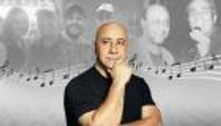 الكاتب المصري بهاء الدين محمد يعلن اعتزاله.. ومظاهرة حب لإقناعه بالتراجع