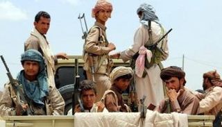 عناصر من مليشيات الحوثي الإرهابية - أرشيفية