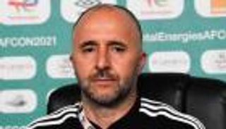 قائمة منتخب الجزائر.. وجه جديد واستدعاء نجل أسطورة "الخضر"