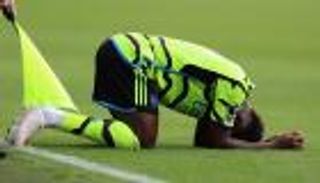 بوكايو ساكا يصدم أرسنال قبل موقعة مانشستر سيتي