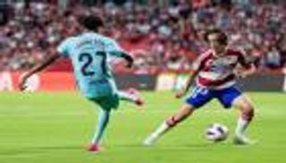 دخل التاريخ.. لامين يامال يقص شريط أهدافه مع برشلونة (فيديو)