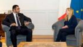 سلطان الجابر يبحث مع رئيسة وزراء إيطاليا سبل رفع سقف الطموح المناخي