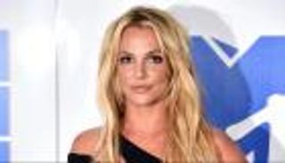 بعد الرقص بالسكاكين.. بريتني سبيرز في ورطة جديدة