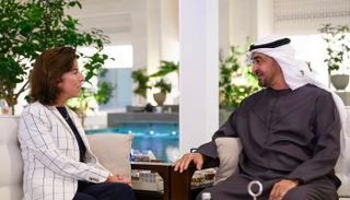 الشيخ محمد بن زايد آل نهيان رئيس دولة الإمارات ووزيرة التجارة الأمريكية
