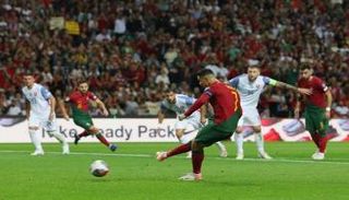 رونالدو من فوز البرتغال على سلوفاكيا